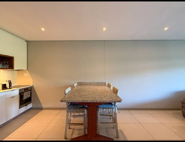 2 BEDROOM APARTMENT FOR SALE IN ZIMBALI ESTATE